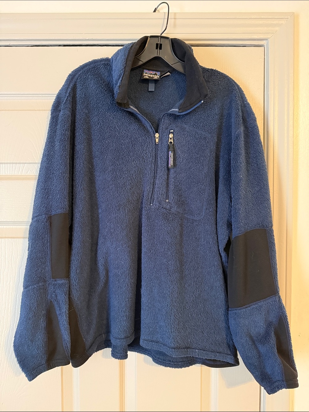 Patagonia Men’s Navy Zip-Front Fleece Pullover